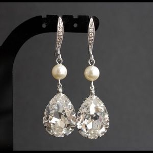 Bridal Earrings with Swarovski Crystal and Pearl